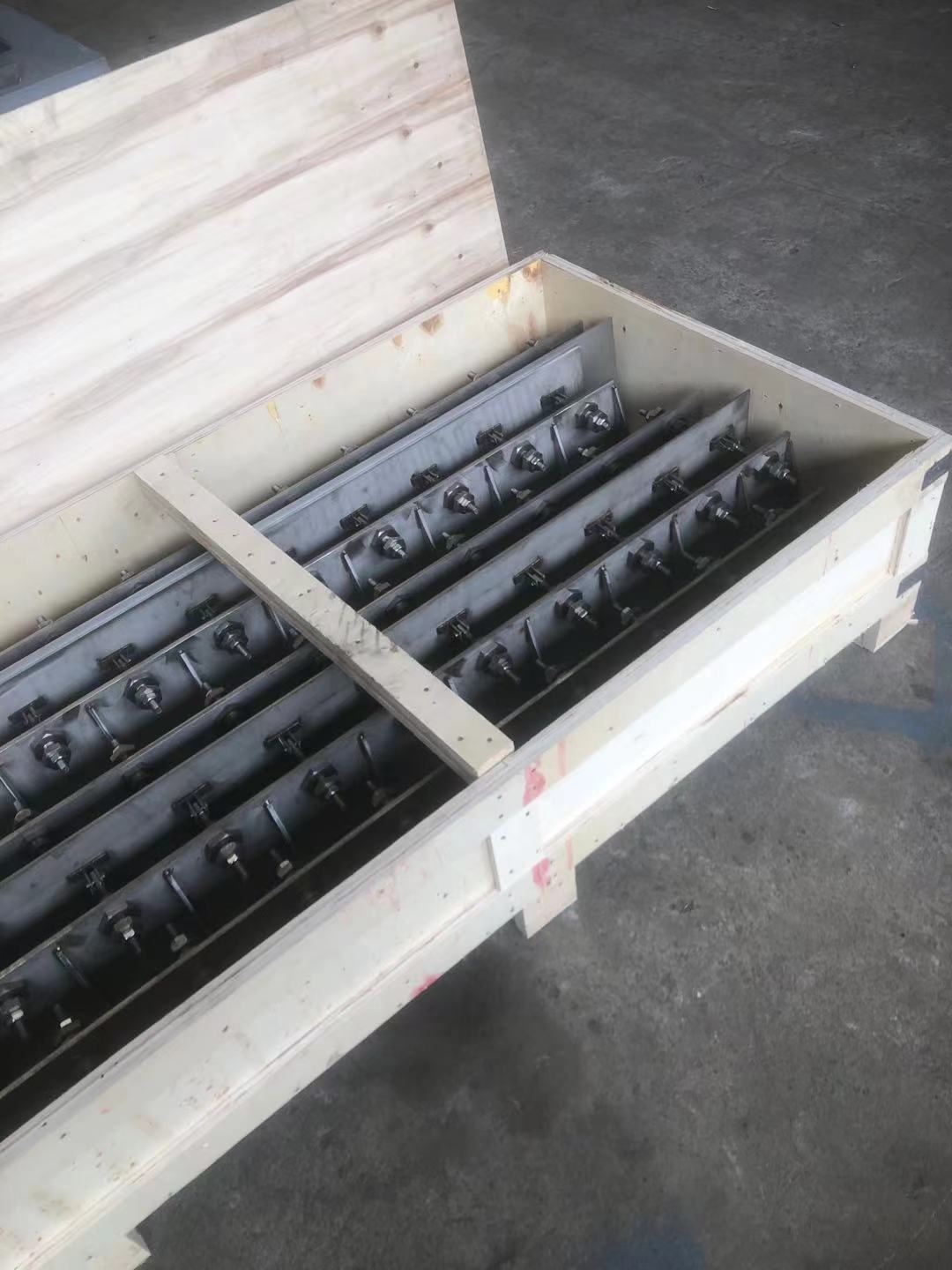 Lippe des Stoffauflaufkastens