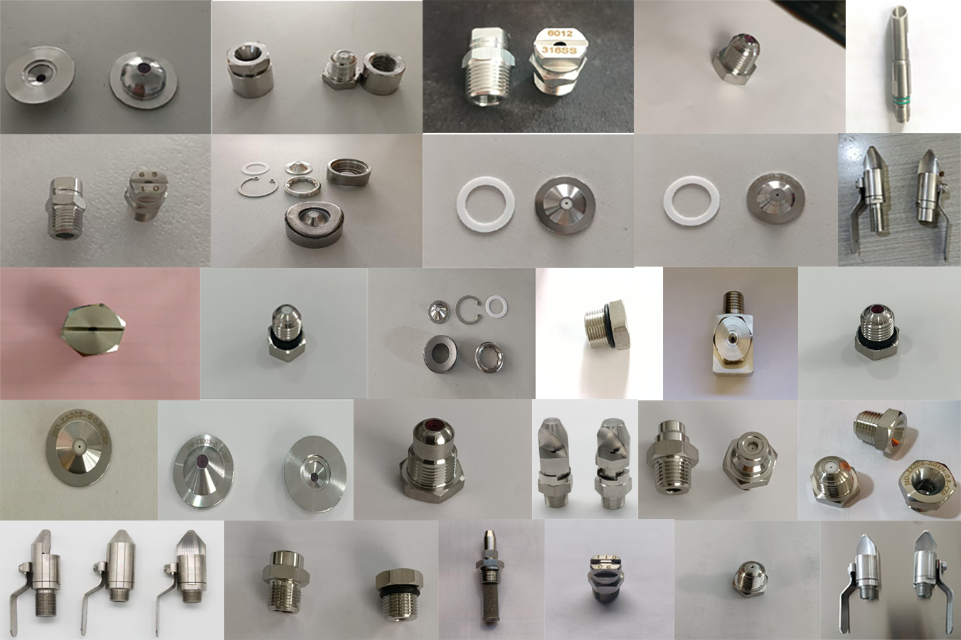 Sprühdüse zum Reinigen von Papiermaschinenbespannungen