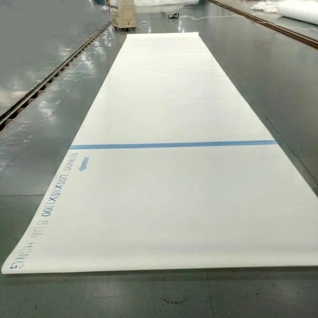 Einlagiger Pressfilz für die Papierherstellung von Kleidung