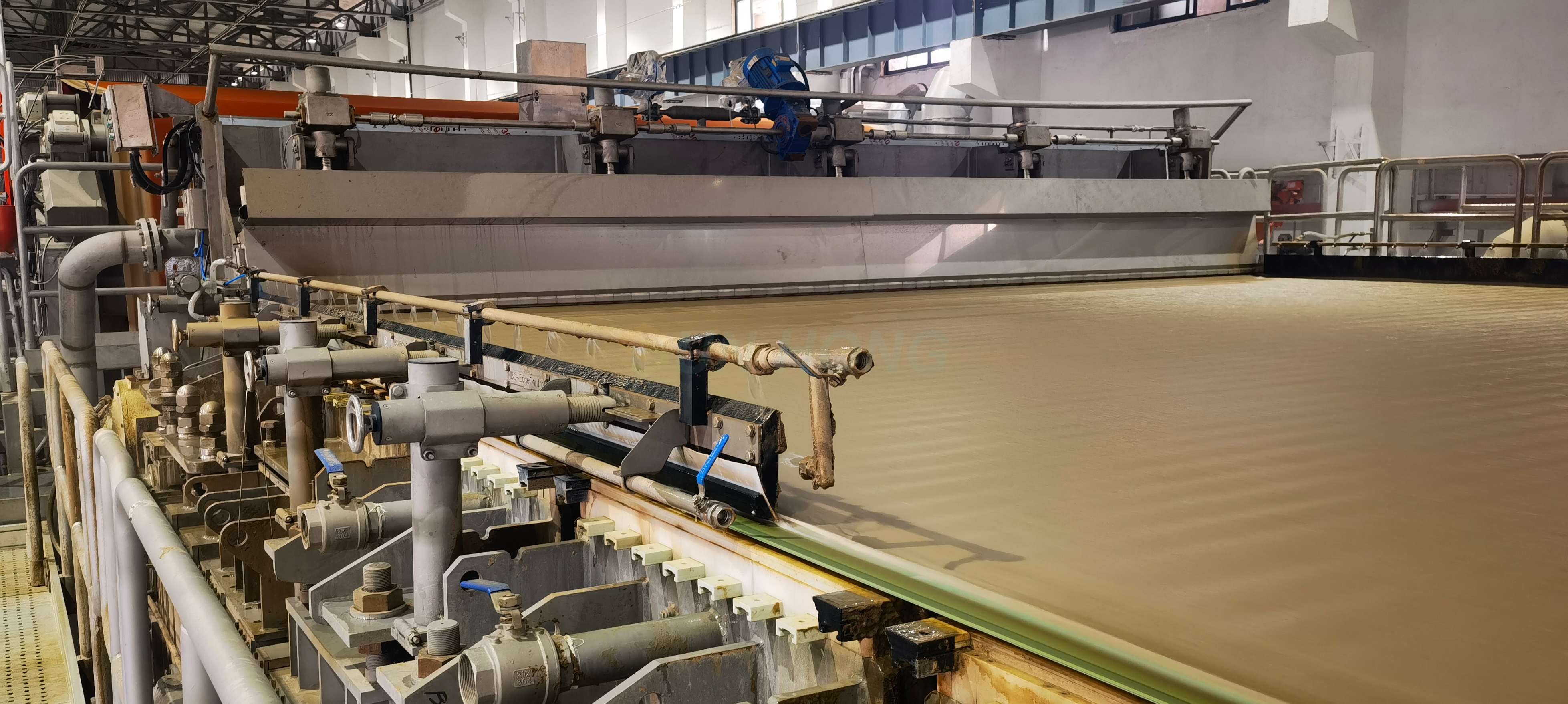 Anwendung von Formgeweben f&uuml;r Papiermaschinen