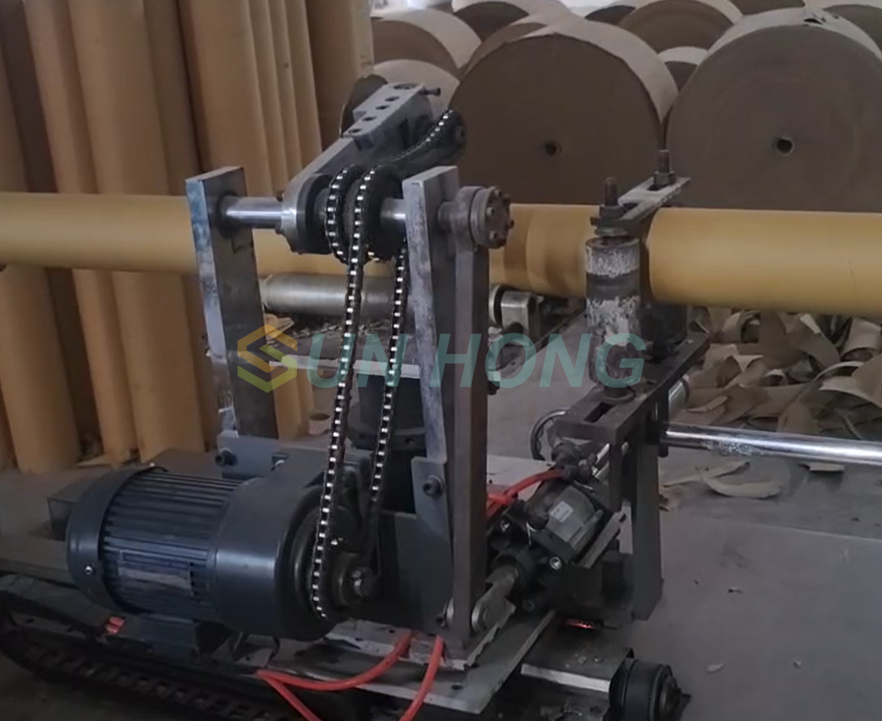 Vierkopf -CNC -Papierrohrmaschine