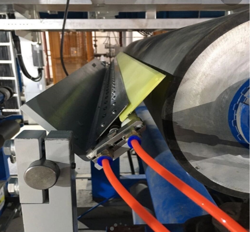 Wissen Sie, wie das Rakelmesser installiert und gewartet wird?